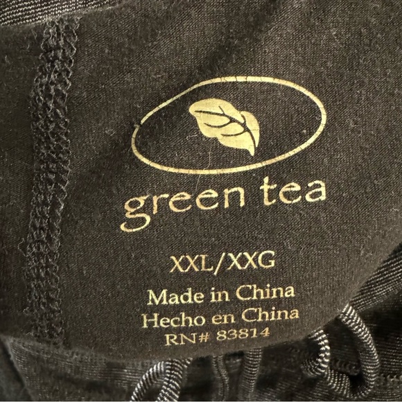 Green Tea Gray Cotton Blend Knit Skort‎ with Small Interior Pocket - Picture 3 of 6